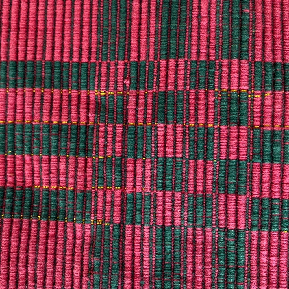 Holiday Table Runner - Picture 2 of 10